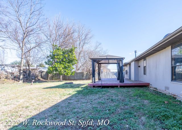 2225 W Rockwood Street, Springfield, MO 65807