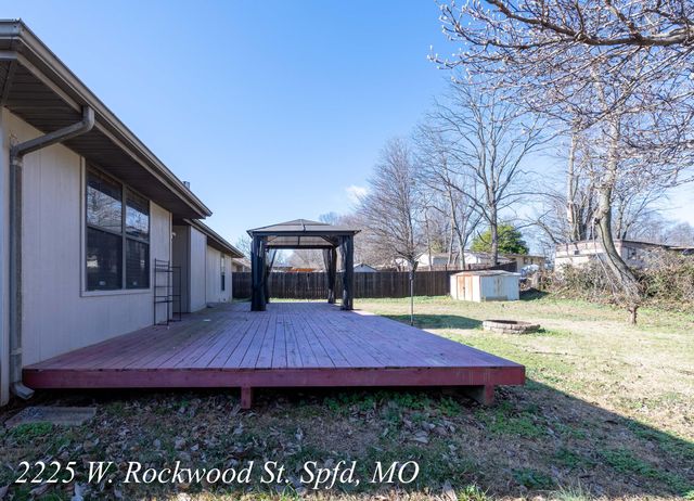 2225 W Rockwood Street, Springfield, MO 65807