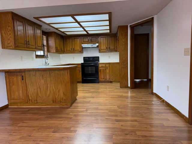 2225 W Rockwood Street, Springfield, MO 65807