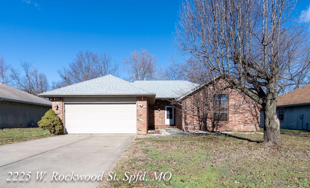 2225 W Rockwood Street, Springfield, MO 65807