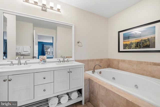 7744 PORTERS HILL LN, Lorton, VA 22079