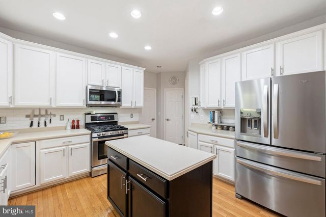 7744 PORTERS HILL LN, Lorton, VA 22079