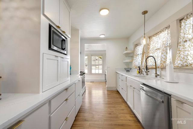 661 2nd Ave N, Twin Falls, ID 83301