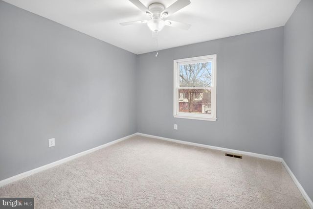 7594 WOODSTOWN DR, Springfield, VA 22153