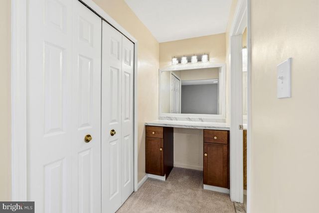 7594 WOODSTOWN DR, Springfield, VA 22153