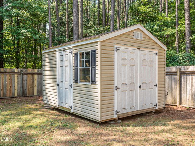 25 Shellcross Court, Youngsville, NC 27596