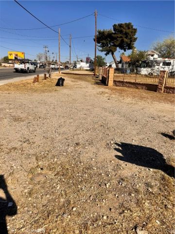 8026 Pearblossom, Littlerock, CA 93543