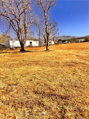 8026 Pearblossom, Littlerock, CA 93543