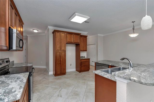 2210 NE 38TH TERRACE, Ocala, FL 34470