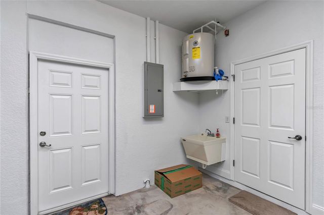 2210 NE 38TH TERRACE, Ocala, FL 34470