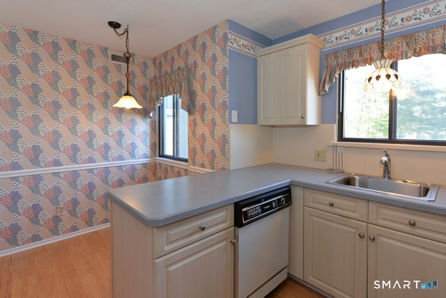 101 Heritage Village D, Southbury, CT 06488