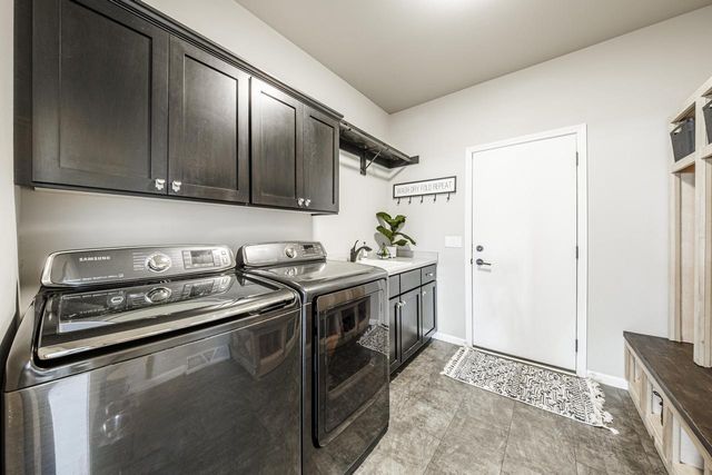 N62W21744 Masters DRIVE, Menomonee Falls, WI 53051