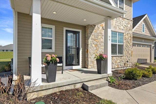 N62W21744 Masters DRIVE, Menomonee Falls, WI 53051