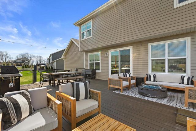 N62W21744 Masters DRIVE, Menomonee Falls, WI 53051