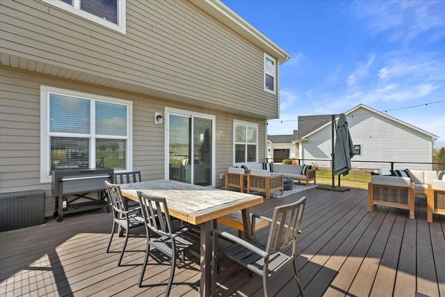 N62W21744 Masters DRIVE, Menomonee Falls, WI 53051