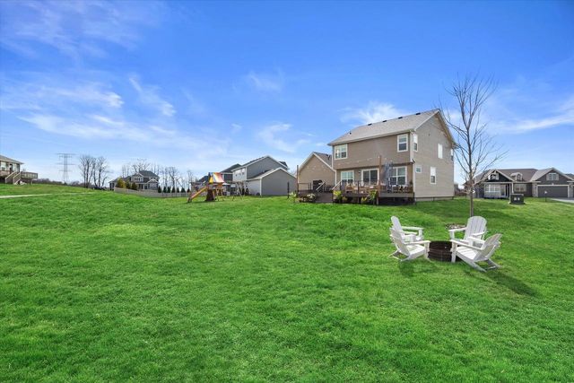 N62W21744 Masters DRIVE, Menomonee Falls, WI 53051