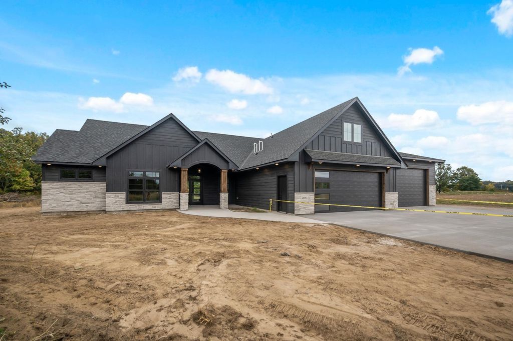 1574xxx Kettle River Boulevard NE, Columbus, MN 55025 — exterior