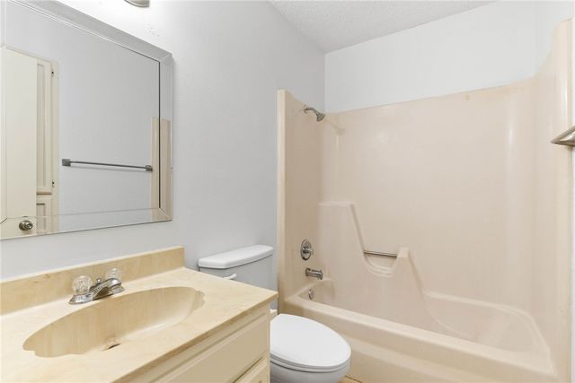 5133 Middlecoff A, Corpus Christi, TX 78413