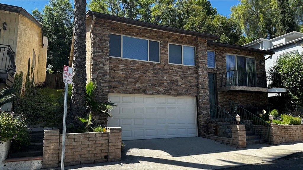 5319 Tendilla, Los Angeles, CA 91364 — photo 2