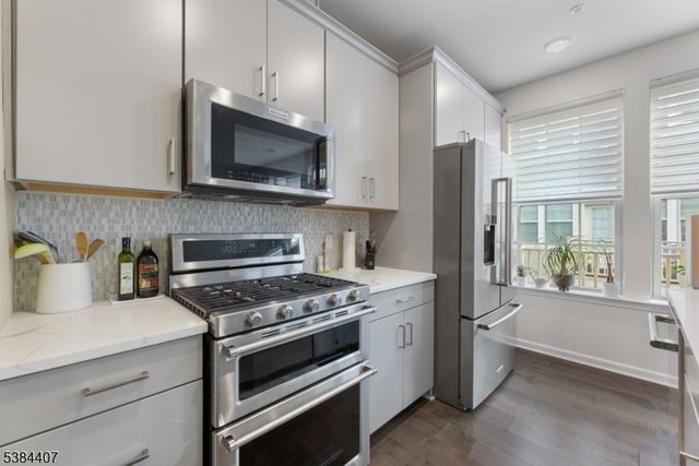 31 S Davenport St, Somerville Boro, NJ 08876