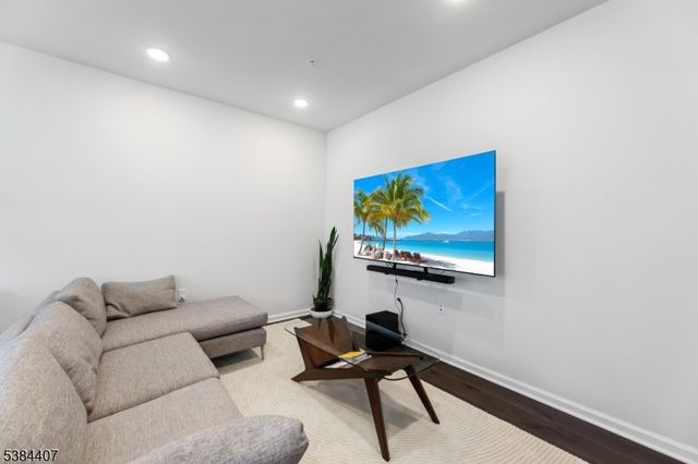 31 S Davenport St, Somerville Boro, NJ 08876