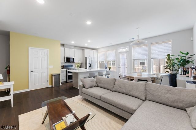 31 S Davenport St, Somerville Boro, NJ 08876