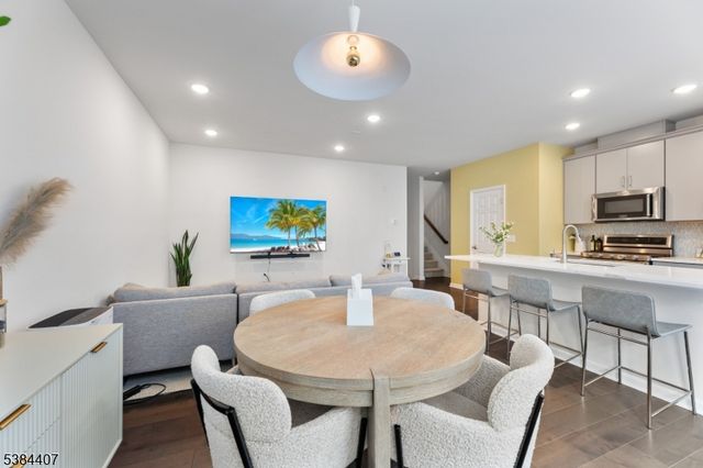 31 S Davenport St, Somerville Boro, NJ 08876