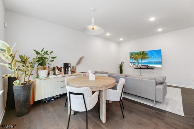 31 S Davenport St, Somerville Boro, NJ 08876