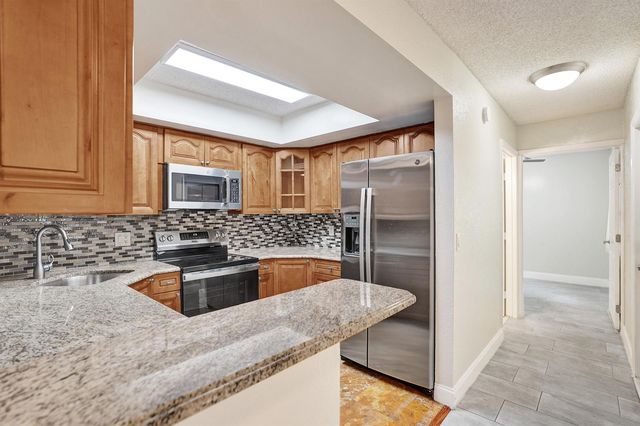 4260 Village Drive D, Delray Beach, FL 33445
