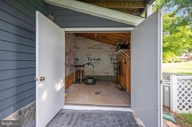 203 LIMESTONE LN, Locust Grove, VA 22508