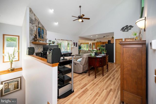 203 LIMESTONE LN, Locust Grove, VA 22508
