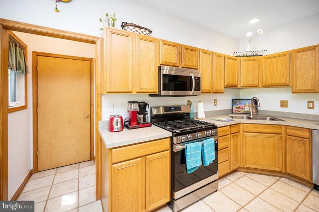203 LIMESTONE LN, Locust Grove, VA 22508