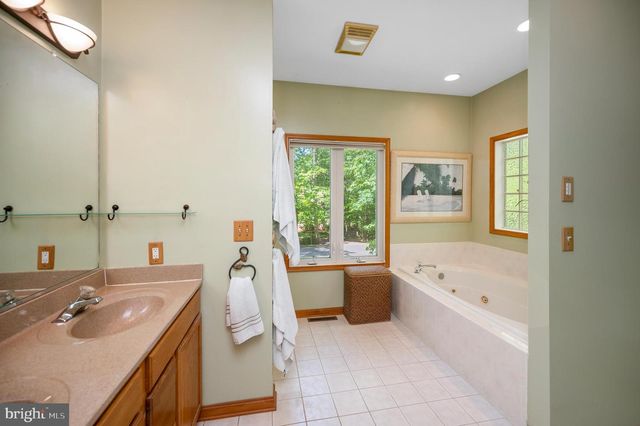 203 LIMESTONE LN, Locust Grove, VA 22508
