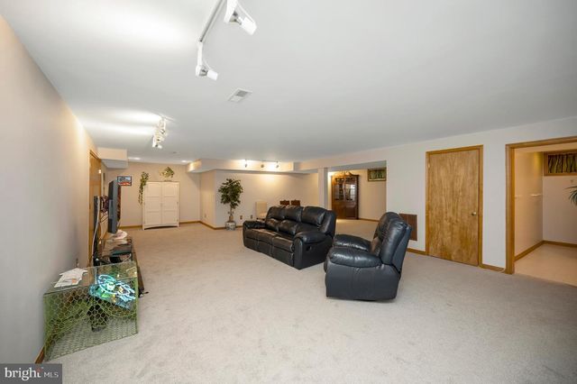 203 LIMESTONE LN, Locust Grove, VA 22508
