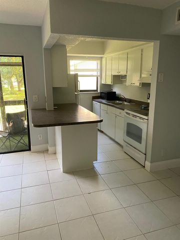1195 NW 16th Avenue 0040, Boca Raton, FL 33486
