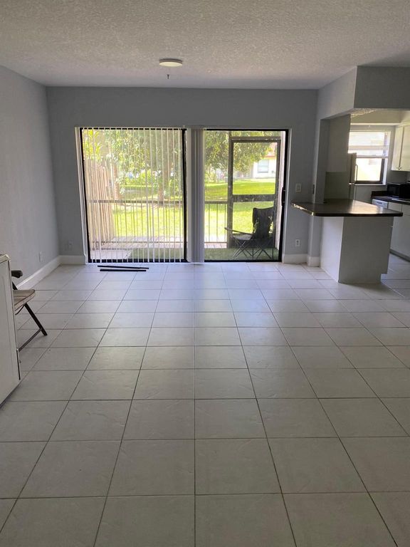 1195 NW 16th Avenue 0040, Boca Raton, FL 33486