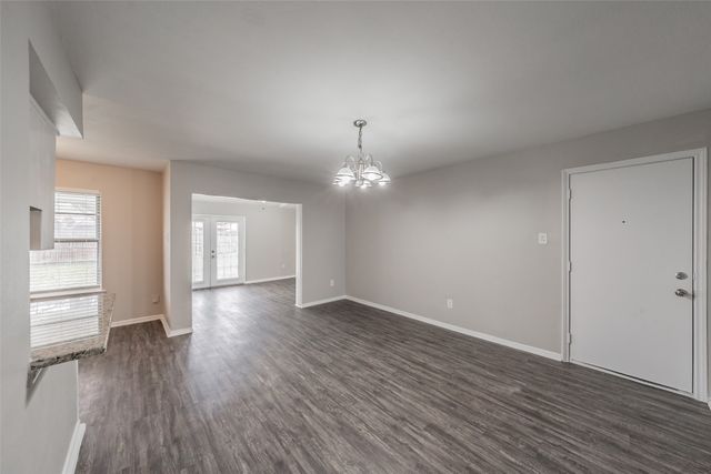 6732 Plantation Road, Forest Hill, TX 76140