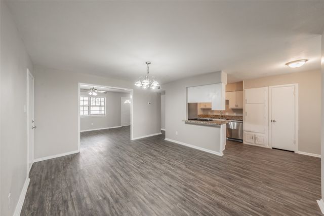 6732 Plantation Road, Forest Hill, TX 76140