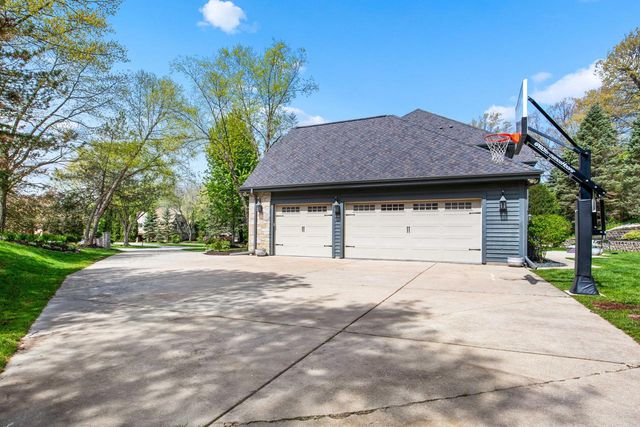 19630 Independence COURT, Brookfield, WI 53045