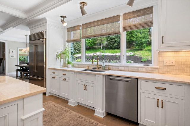 19630 Independence COURT, Brookfield, WI 53045