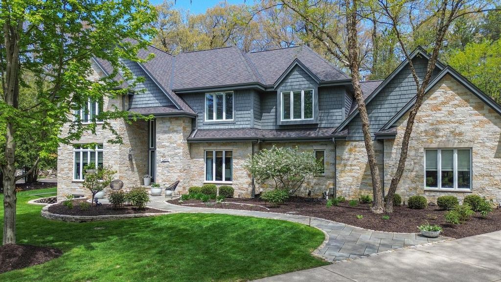 19630 Independence COURT, Brookfield, WI 53045