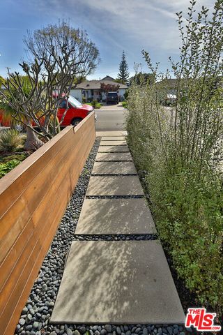 8501 - 8505 Belford Avenue, Los Angeles, CA 90045