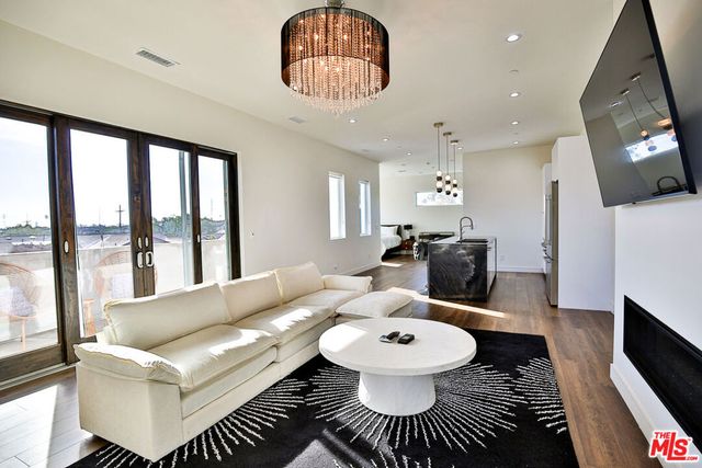 8501 - 8505 Belford Avenue, Los Angeles, CA 90045