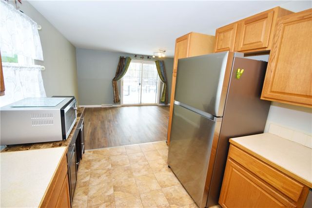 65 Kenwick Drive, Henrietta, NY 14623