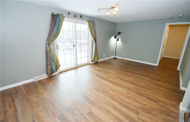 65 Kenwick Drive, Henrietta, NY 14623