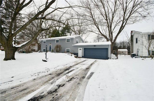 65 Kenwick Drive, Henrietta, NY 14623