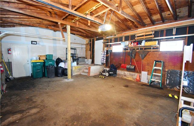 65 Kenwick Drive, Henrietta, NY 14623