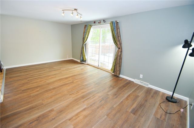 65 Kenwick Drive, Henrietta, NY 14623