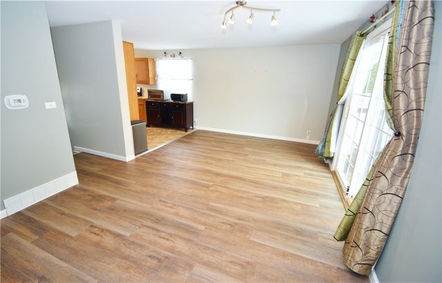 65 Kenwick Drive, Henrietta, NY 14623