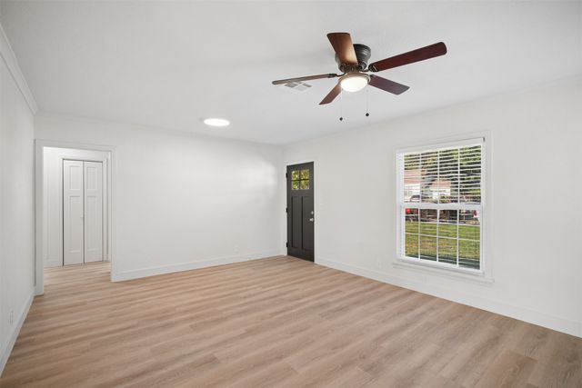 1229 S Fulton Avenue, Tulsa, OK 74112